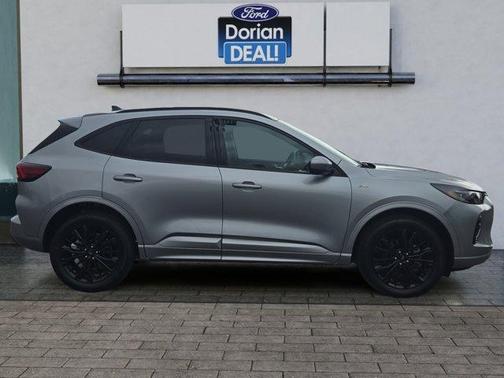 2023 Ford Escape ST-Line Elite