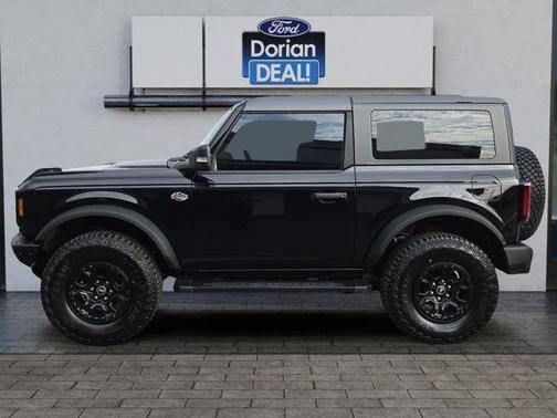 Shadow Black 2023 Ford Bronco Wildtrak