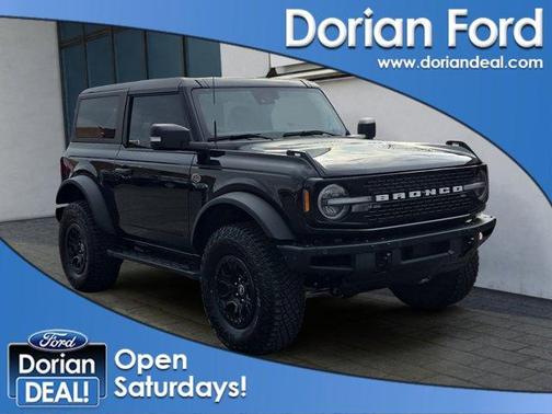 Shadow Black 2023 Ford Bronco Wildtrak