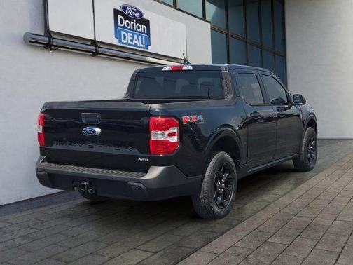 Black 2023 Ford Maverick BASE