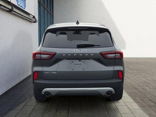 Carbonized Gray Metallic 2023 Ford Escape Active