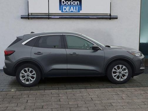 Carbonized Gray Metallic 2023 Ford Escape Active