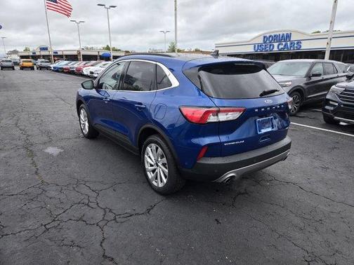 2022 Ford Escape Titanium