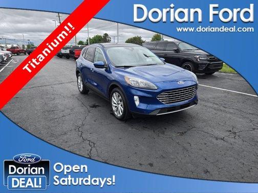 2022 Ford Escape Titanium