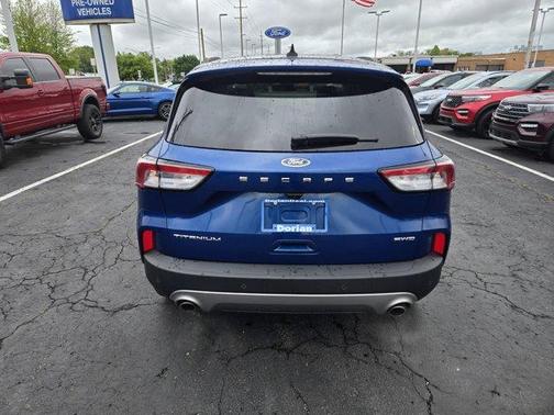 2022 Ford Escape Titanium