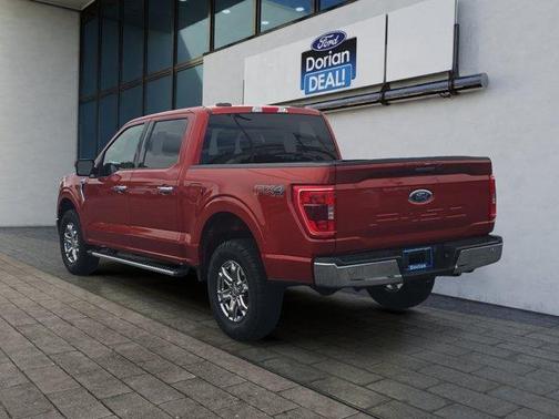 Hot Pepper Red Metallic Tinted Clearcoat 2023 Ford F-150 XLT