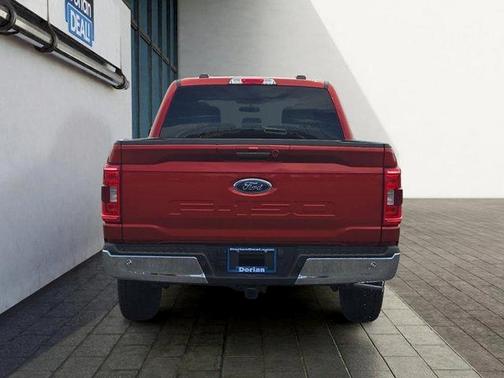 Hot Pepper Red Metallic Tinted Clearcoat 2023 Ford F-150 XLT