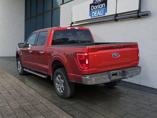 Hot Pepper Red Metallic Tinted Clearcoat 2023 Ford F-150 XLT