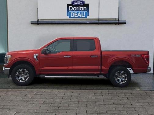 Hot Pepper Red Metallic Tinted Clearcoat 2023 Ford F-150 XLT