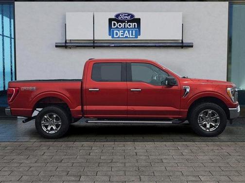 Hot Pepper Red Metallic Tinted Clearcoat 2023 Ford F-150 XLT