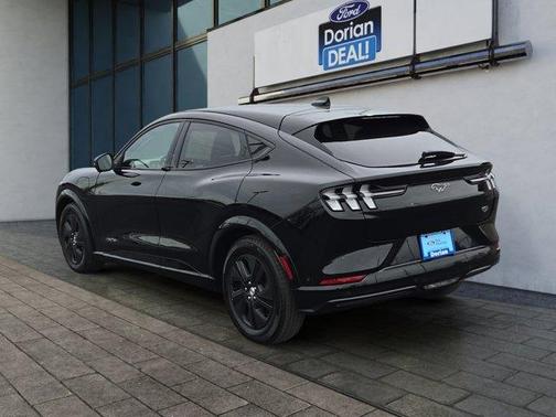 2023 Ford Mustang Mach-E California Route 1