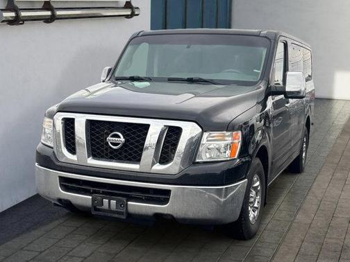 2013 Nissan NV Passenger NV3500 HD SV V6/SV V8