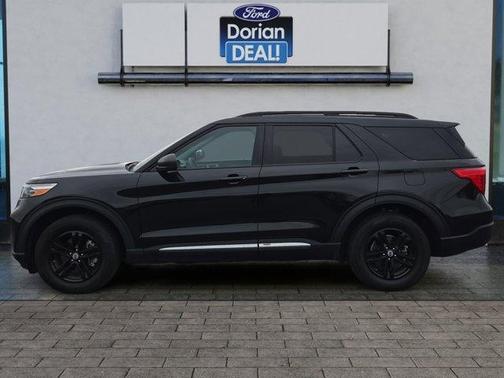 Agate Black Metallic 2022 Ford Explorer XLT