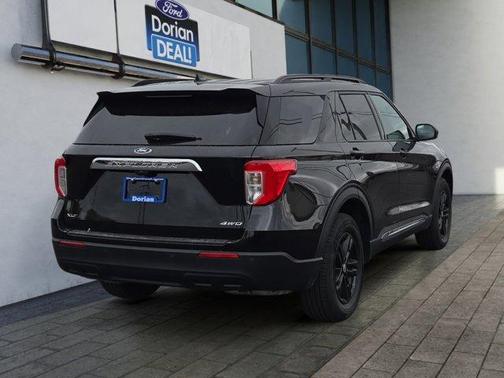 Agate Black Metallic 2022 Ford Explorer XLT