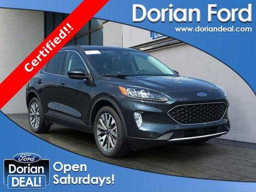 2022 Ford Escape Titanium