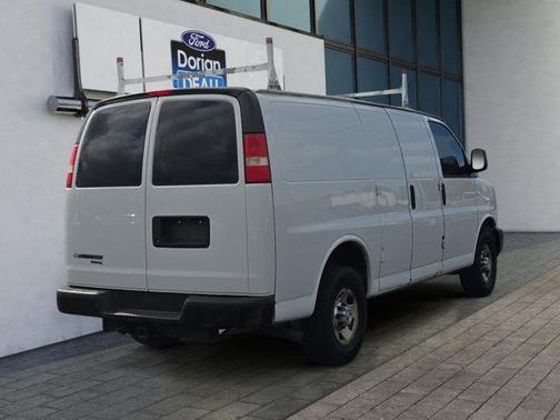 Summit White 2015 Chevrolet Express 2500 Cargo