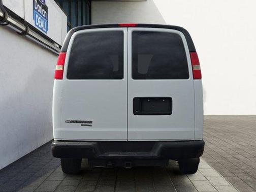 Summit White 2015 Chevrolet Express 2500 Cargo