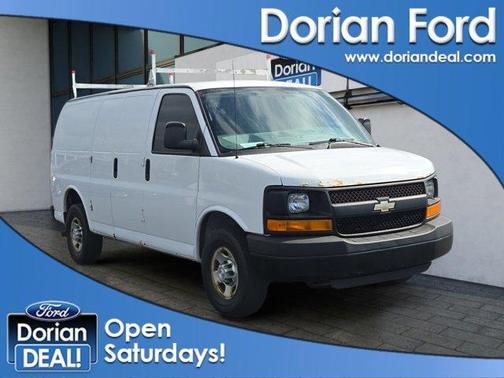 Summit White 2015 Chevrolet Express 2500 Cargo
