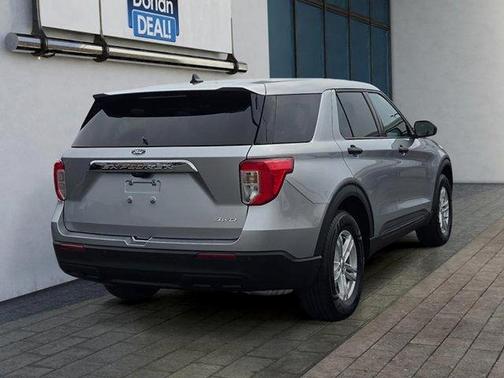 Iconic Silver Metallic 2023 Ford Explorer Base
