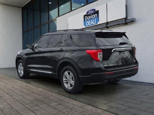 Black 2024 Ford Explorer XLT