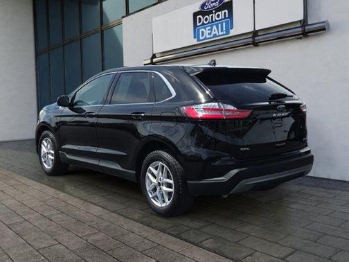 Agate Black Metallic 2023 Ford Edge SEL