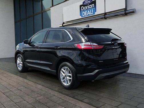Agate Black Metallic 2023 Ford Edge SEL