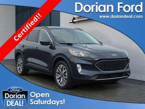 2022 Ford Escape Titanium