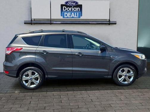 Gray 2015 Ford Escape SE