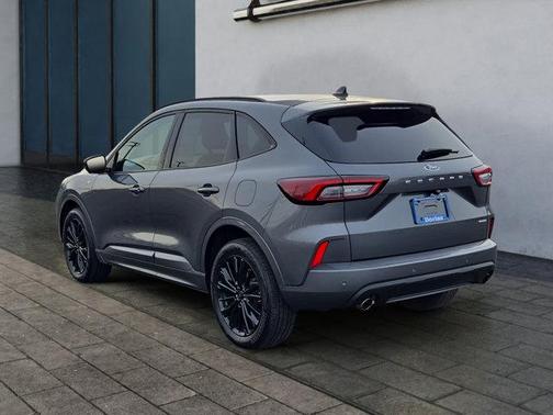 2023 Ford Escape ST-Line Elite
