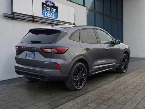 2023 Ford Escape ST-Line Elite