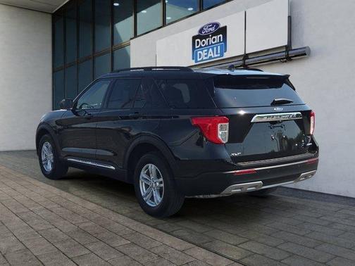 Black 2023 Ford Explorer XLT