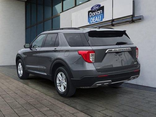 Black 2023 Ford Explorer XLT
