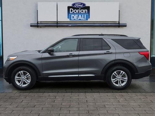 Black 2023 Ford Explorer XLT