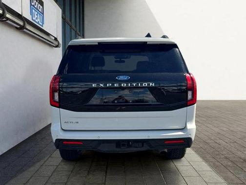 White 2025 Ford Expedition Active