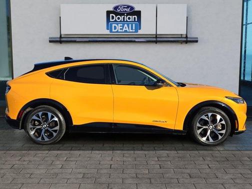 2022 Ford Mustang Mach-E Premium