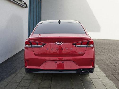 2018 Hyundai SONATA Limited