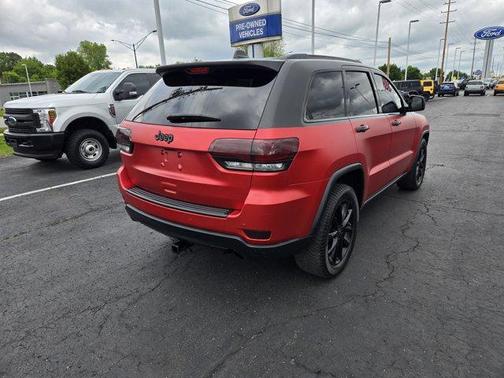 2019 Jeep Grand Cherokee Laredo E