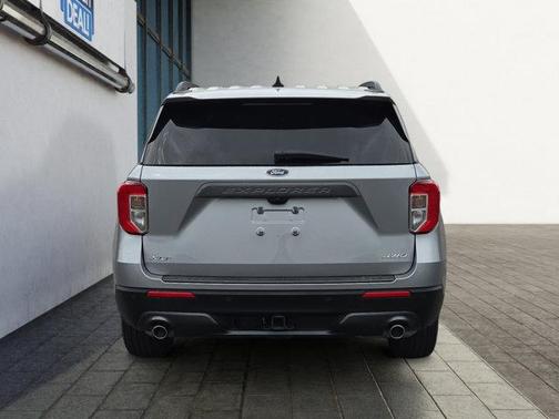 Silver 2023 Ford Explorer XLT