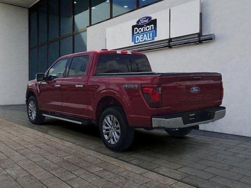 Rapid Red Metallic Tinted Clearcoat 2024 Ford F-150 XLT