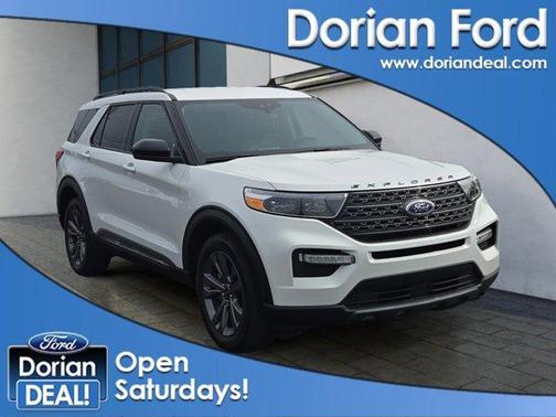 Star White 2023 Ford Explorer XLT
