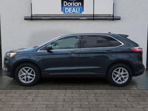 Green 2023 Ford Edge SEL