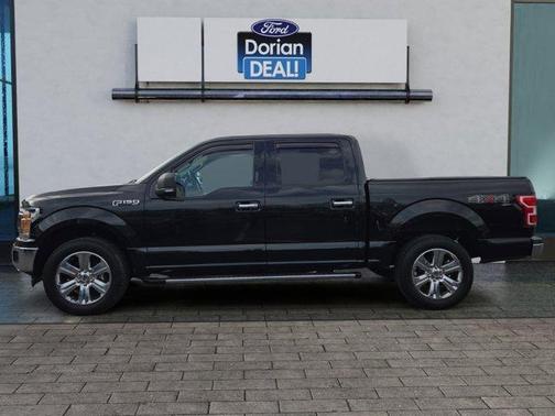 Black 2019 Ford F-150 XLT