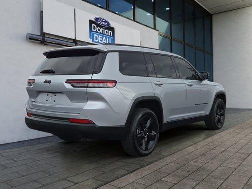 2023 Jeep Grand Cherokee L Laredo