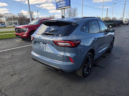 2023 Ford Escape ST-Line Elite