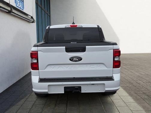 2025 Ford Maverick Lobo Standard