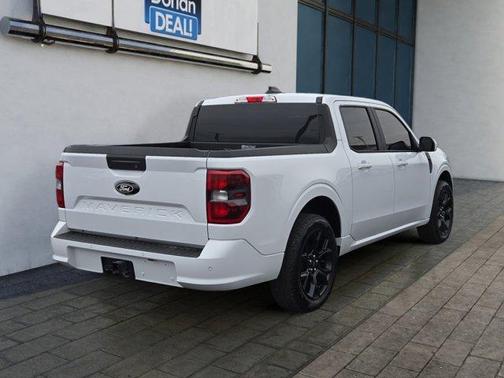 2025 Ford Maverick Lobo Standard