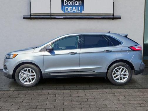 Silver 2024 Ford Edge SEL