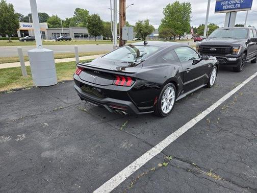 2025 Ford Mustang GT Premium