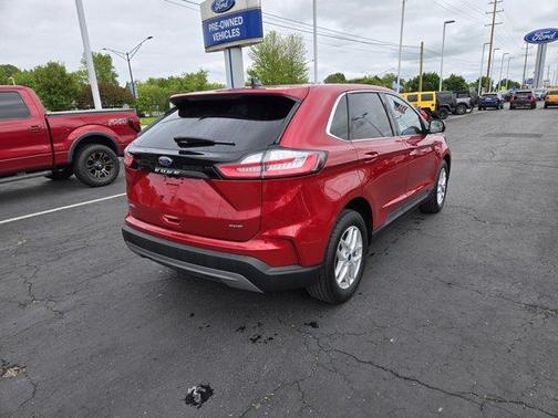 2022 Ford Edge SEL