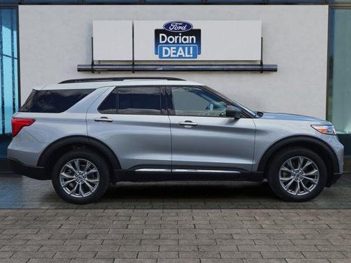 Silver 2023 Ford Explorer XLT